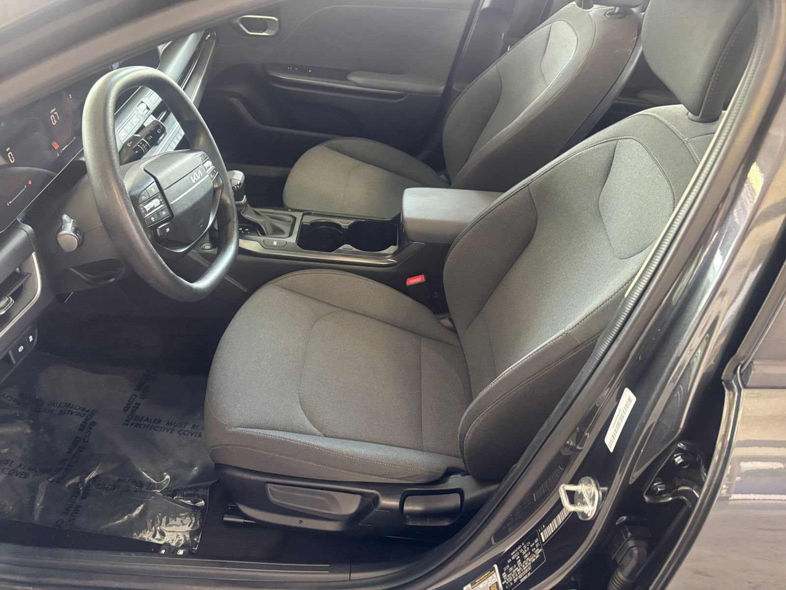 Used 2025 Kia K4 FWD image 26