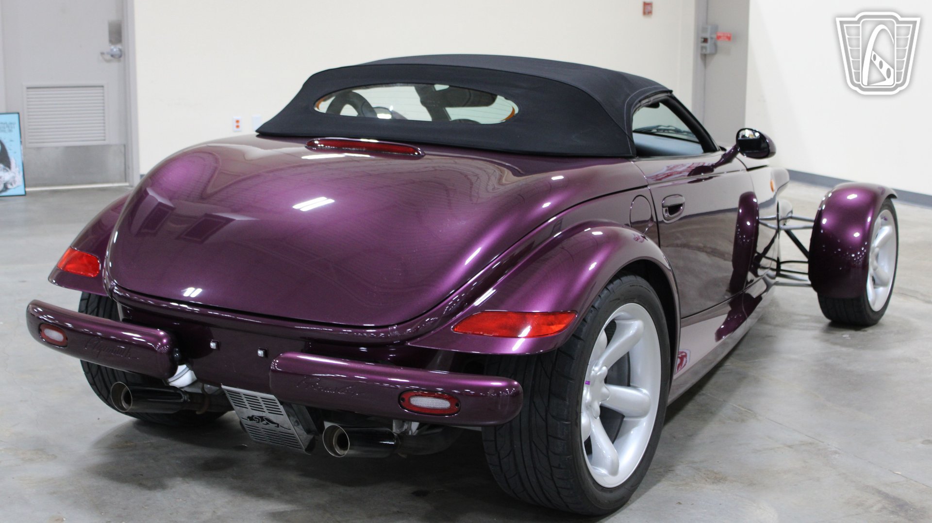 Used 1999 Plymouth Prowler RWD image 24