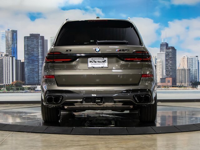 New 2026 BMW X7 M60i image 11