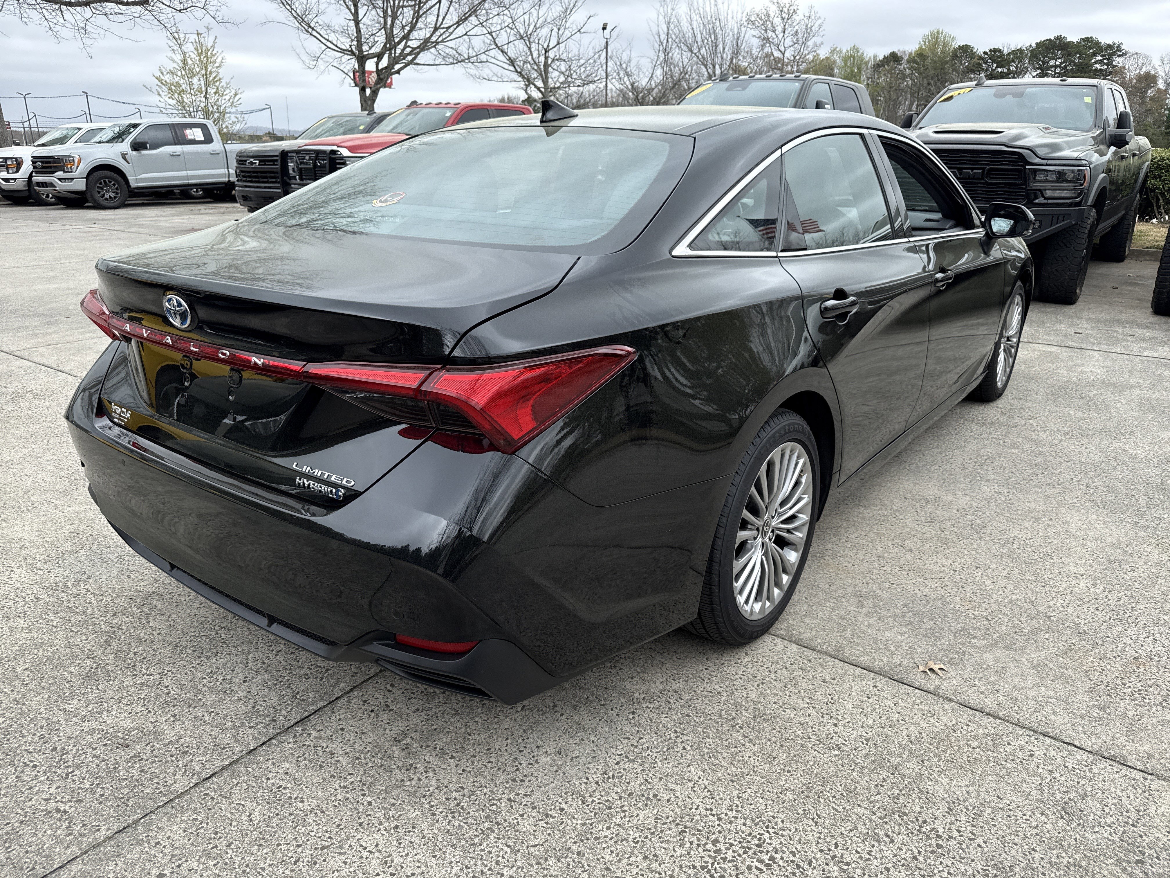 Used 2022 Toyota Avalon Limited w/ Advanced Safety Package image 7