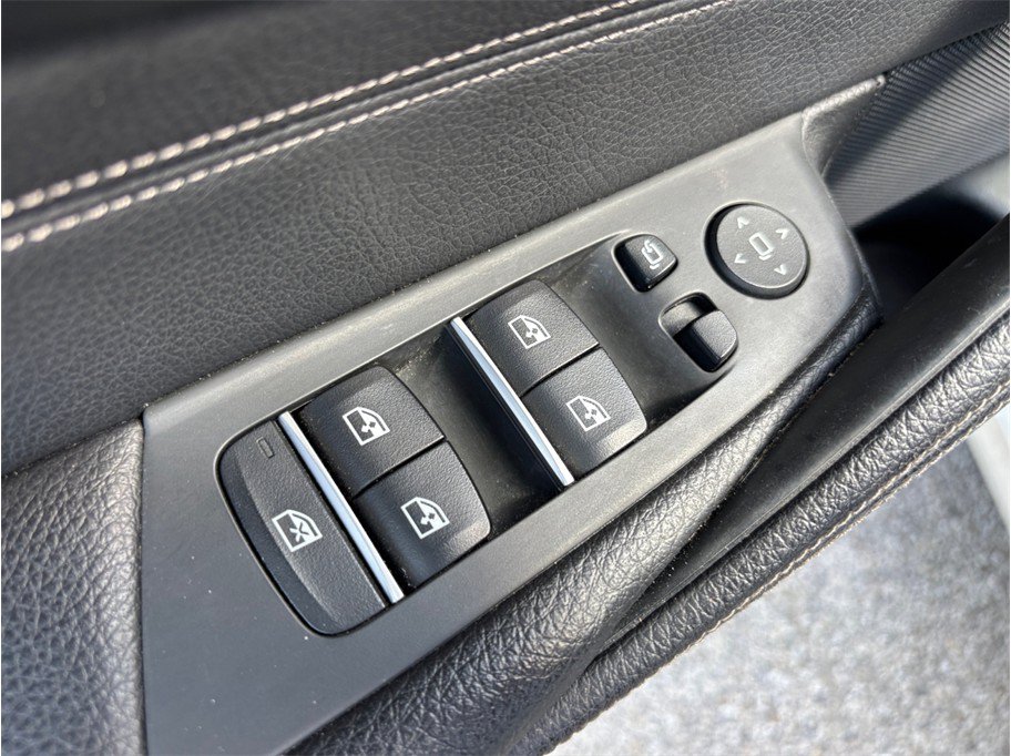 Used 2018 BMW 540i RWD image 22
