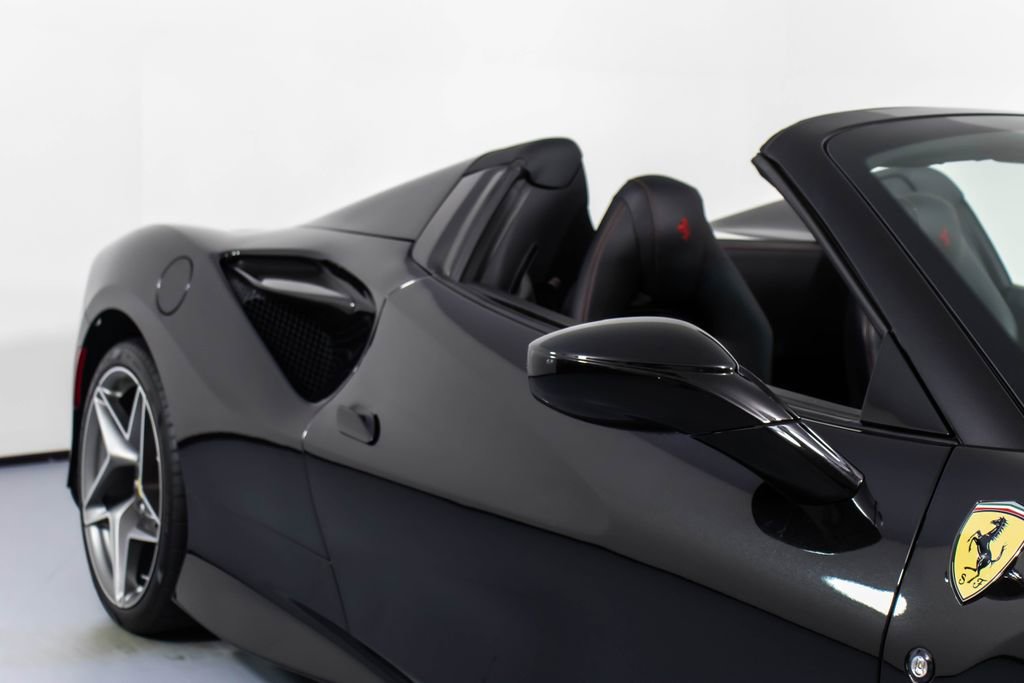 Certified 2022 Ferrari F8 Tributo image 15