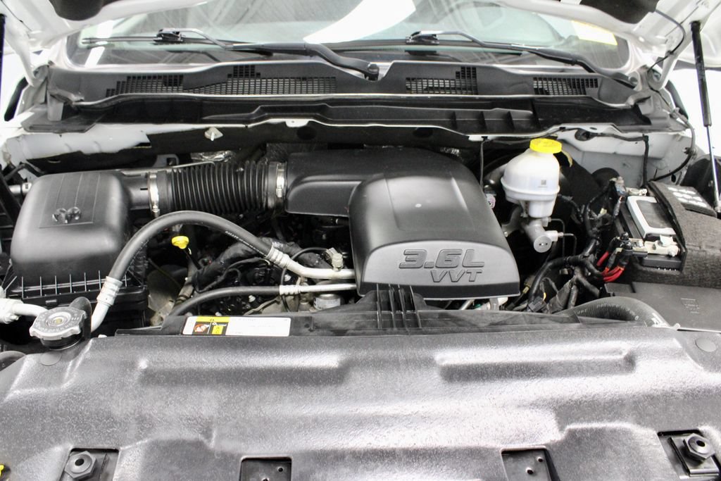 Used 2023 RAM 1500 Classic SLT w/ Electronics Group AWD/4WD image 15