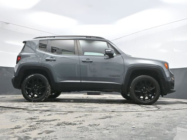 Used 2018 Jeep Renegade Altitude image 33