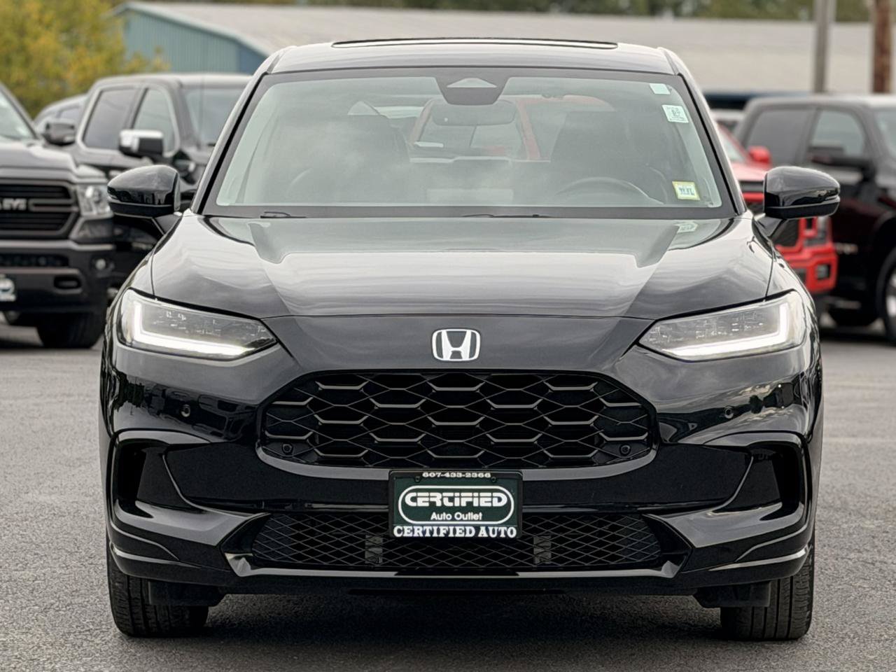 Used 2025 Honda HR-V EX-L image 2