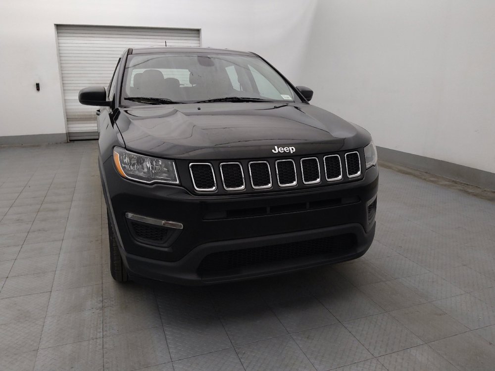 Used 2018 Jeep Compass Sport w/ Tech Group FWD image 14