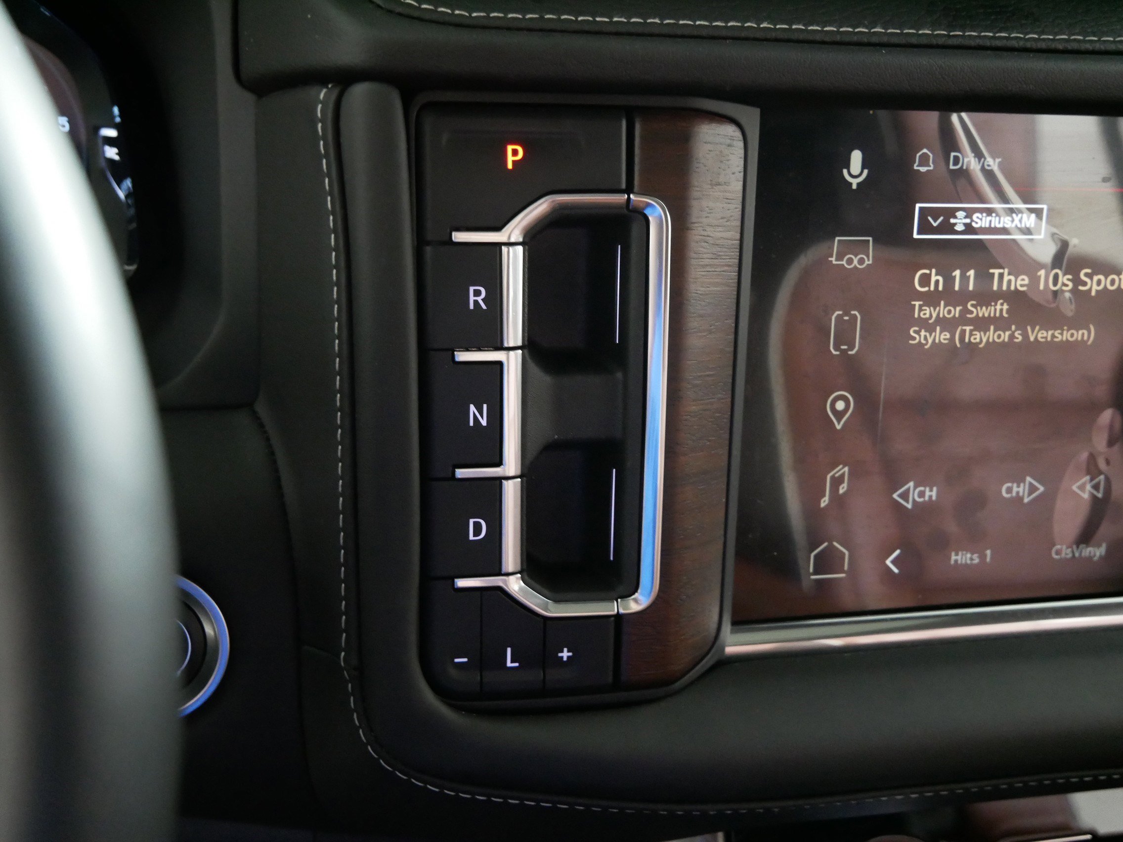 Used 2024 GMC Yukon XL Denali Ultimate image 24