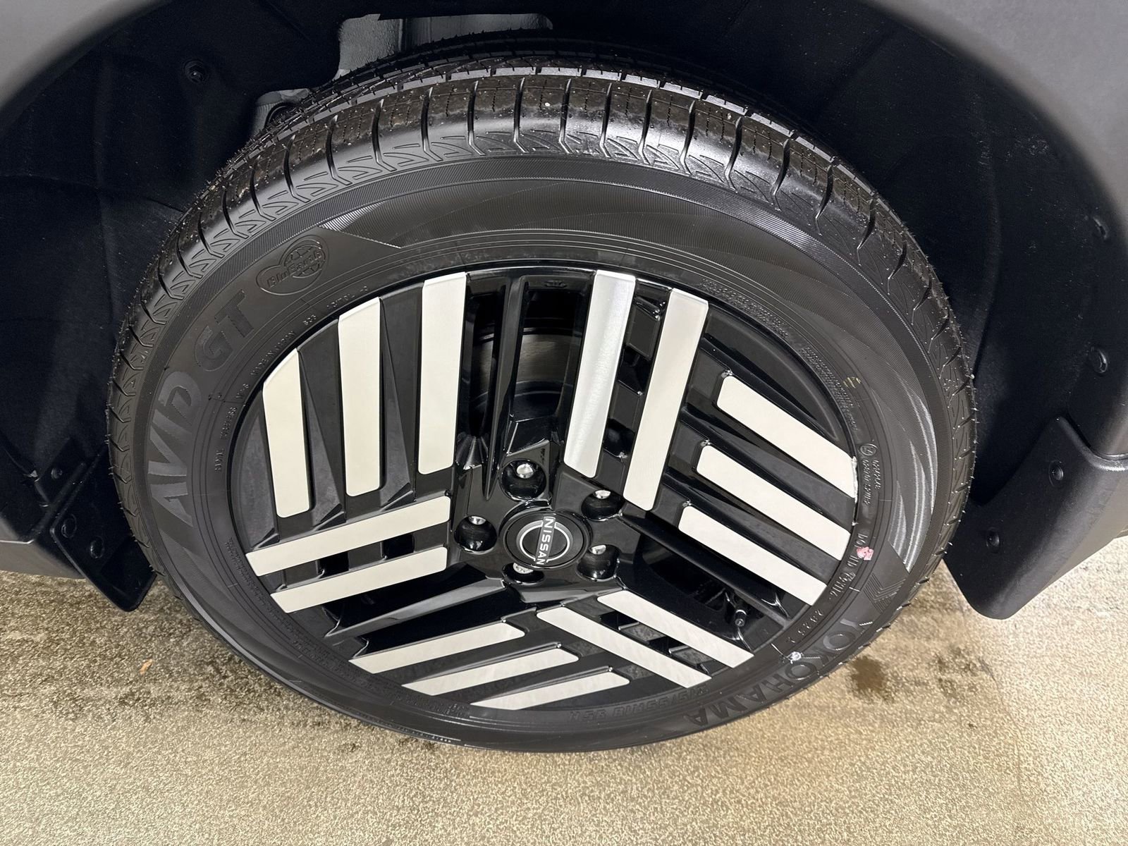 New 2026 Nissan Leaf SV+ w/ Floor Mat Package (SV+) image 6