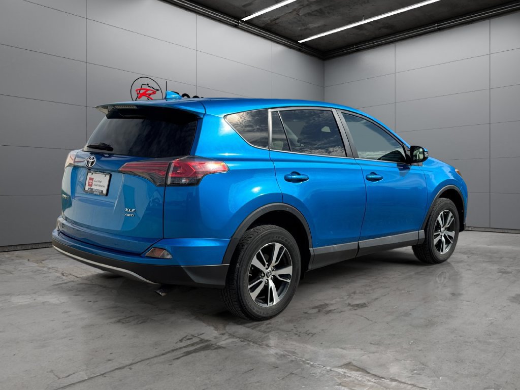 Certified 2018 Toyota RAV4 XLE AWD/4WD image 5