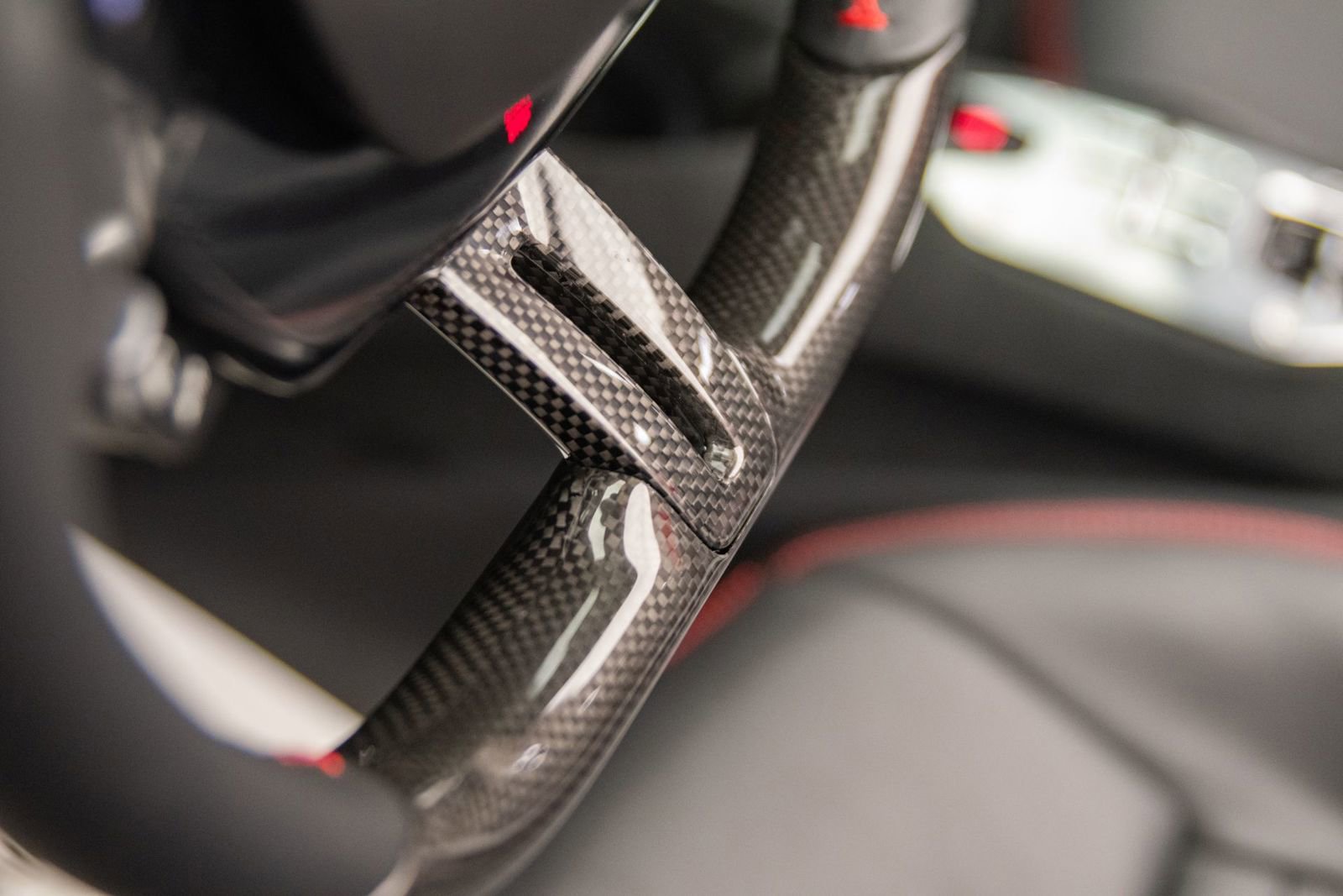 Used 2025 Ferrari 296 GTS RWD image 26