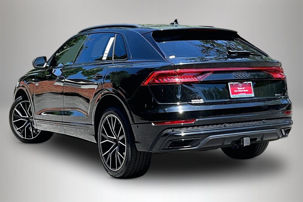 Used 2023 Audi Q8 Premium Plus AWD/4WD image 4