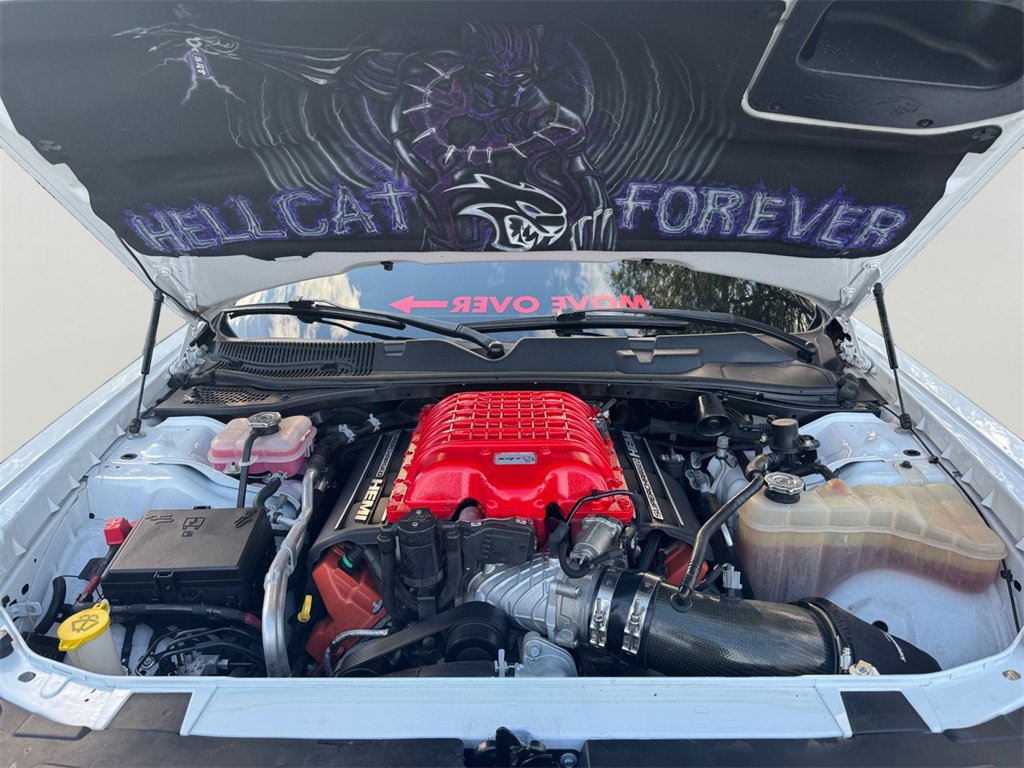 Used 2019 Dodge Challenger SRT Hellcat image 9
