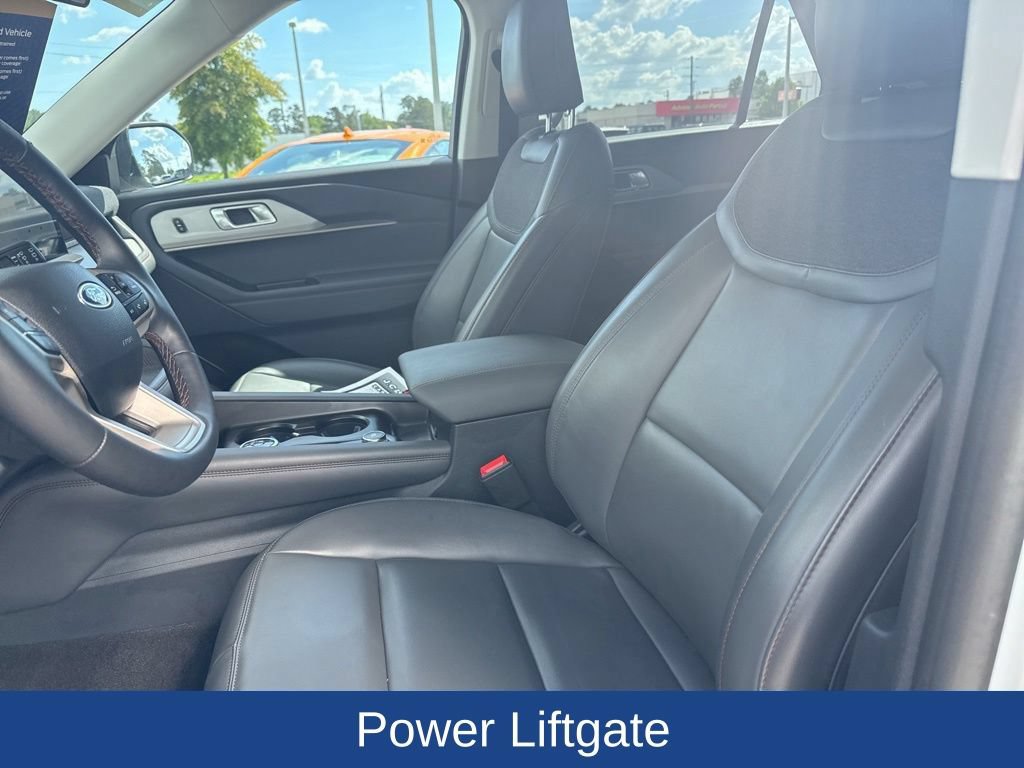 Certified 2026 Ford Explorer Active w/ Active Comfort Package RWD image 11