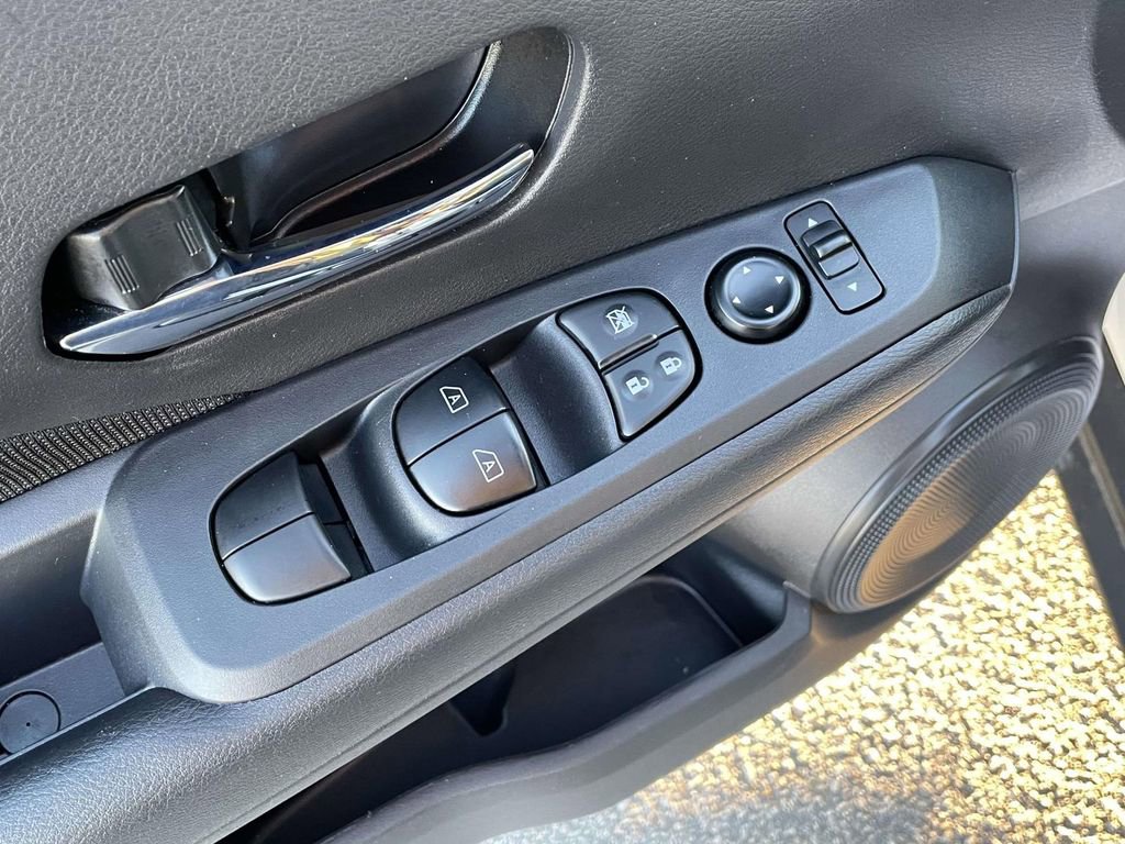 Used 2024 Nissan Kicks SV image 16