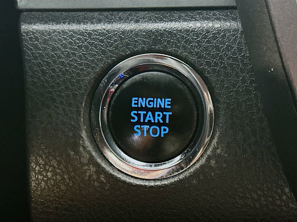 Used 2019 Toyota Camry XSE w/ Navigation Package FWD image 28