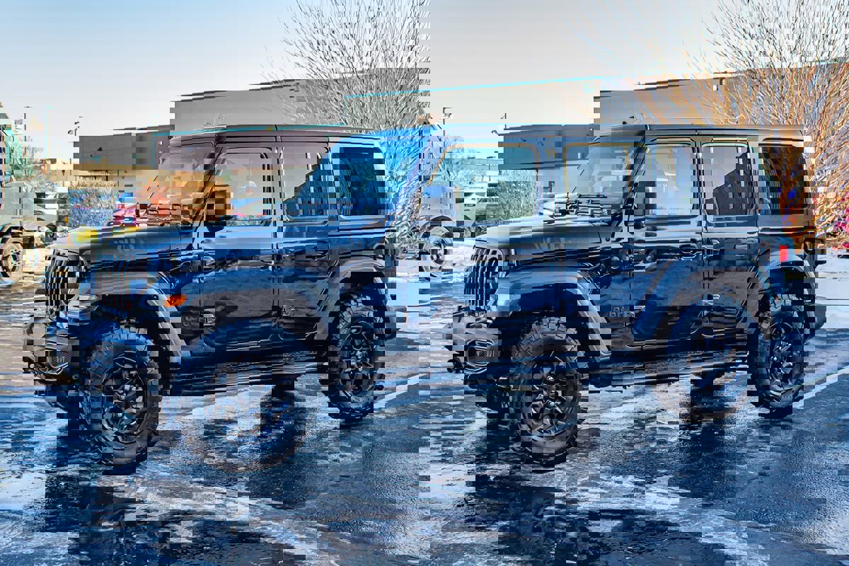 Used 2022 Jeep Wrangler Unlimited Sport image 4