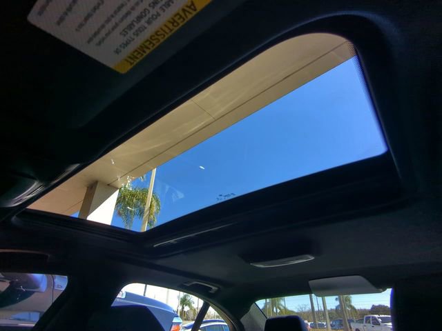 Used 2018 BMW 330e w/ Convenience Package image 21