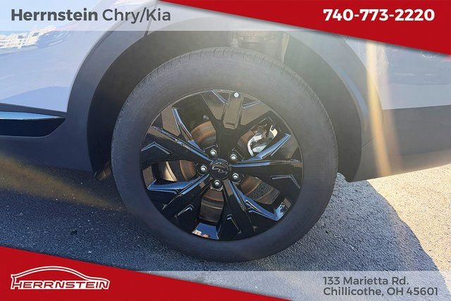 Used 2025 Kia Sportage X-Line w/ Premium Package image 23