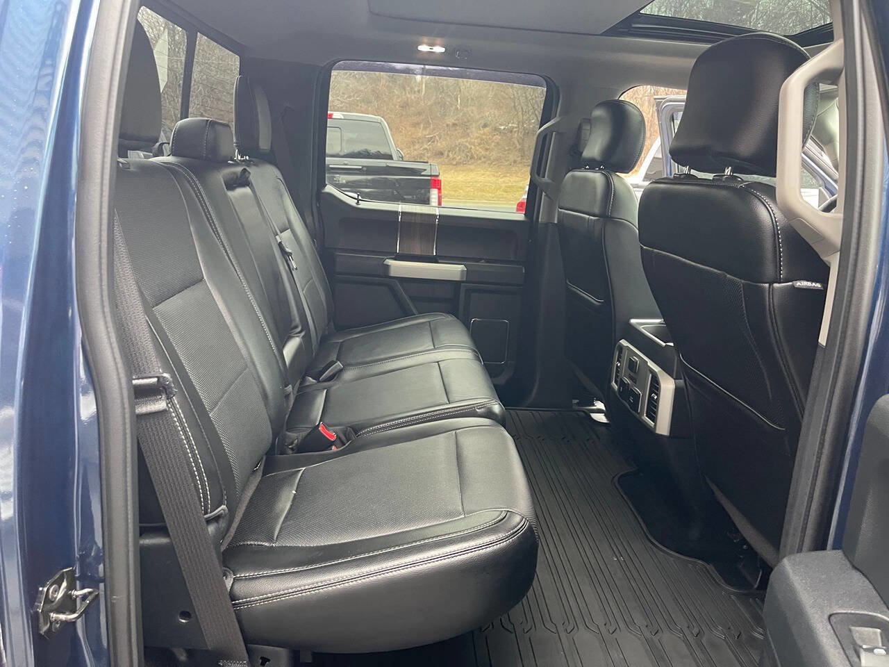 Used 2017 Ford F150 Lariat w/ Equipment Group 502A Luxury image 31