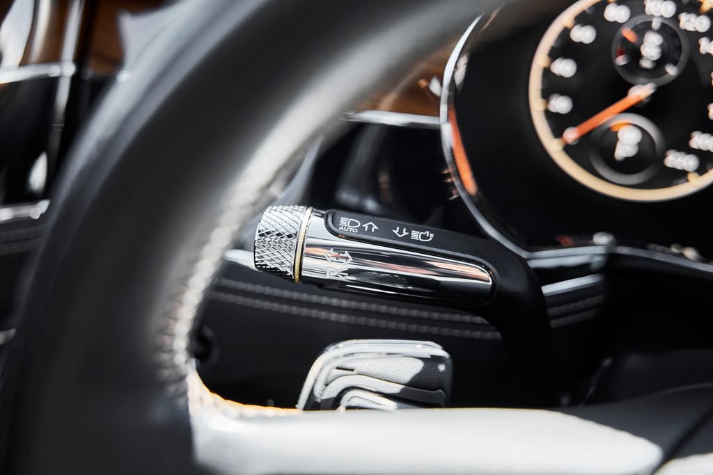 Used 2024 Bentley Flying Spur V8 AWD/4WD image 62