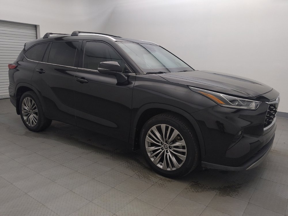 Used 2021 Toyota Highlander Platinum image 11