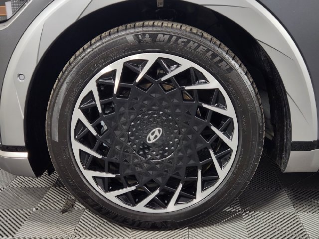 Certified 2024 Hyundai Ioniq 5 Limited AWD/4WD image 20