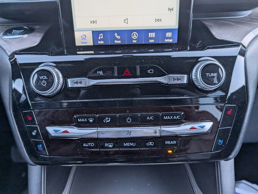 Used 2023 Ford Explorer Platinum w/ Technology Package image 23