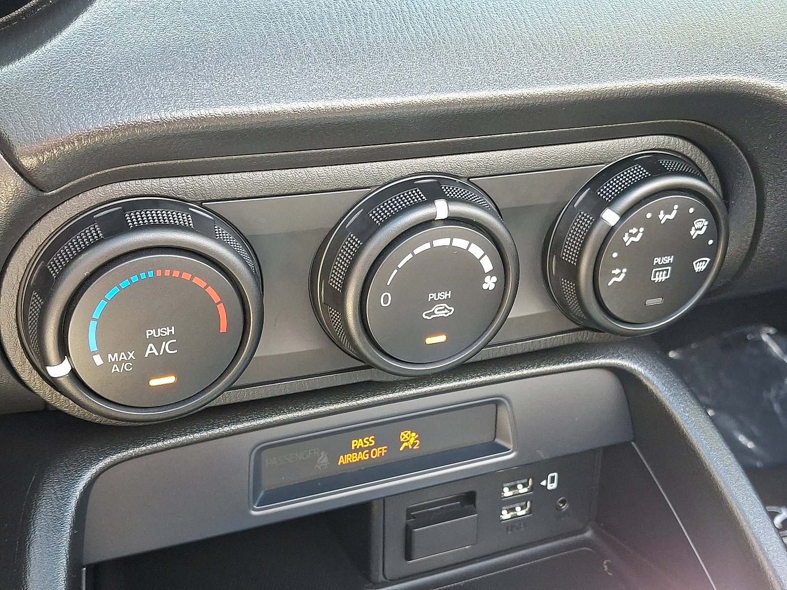 Used 2021 MAZDA MX-5 Miata Sport image 14