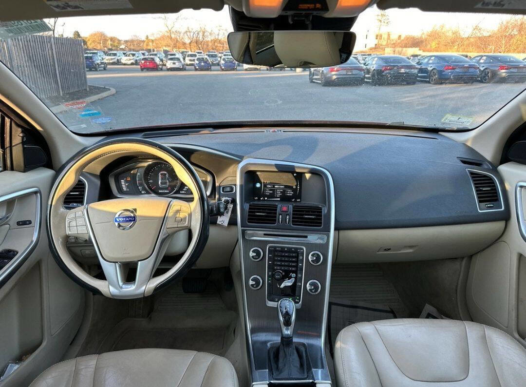 Used 2015 Volvo XC60 T5 AWD/4WD image 19