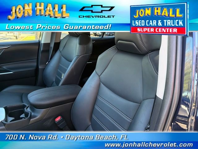 Used 2021 Toyota RAV4 XLE Premium image 19