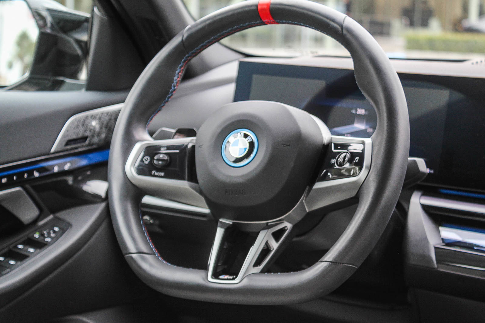 Used 2025 BMW i5 M60 image 15