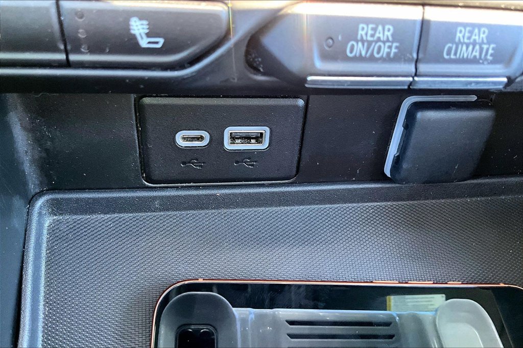 Used 2023 Chevrolet Tahoe LT RWD image 18