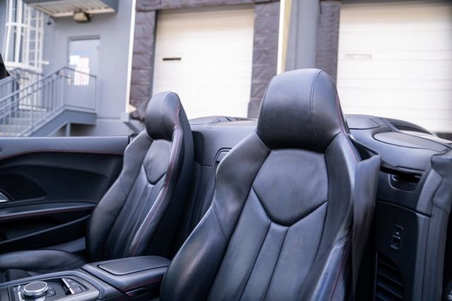 Used 2021 Audi R8 V10 image 44