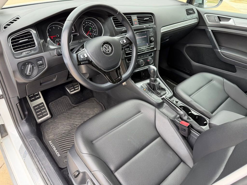 Used 2019 Volkswagen Golf Alltrack S image 13