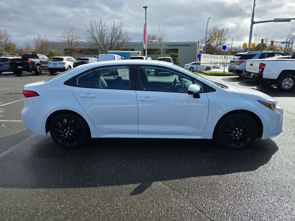 Used 2020 Toyota Corolla LE image 4