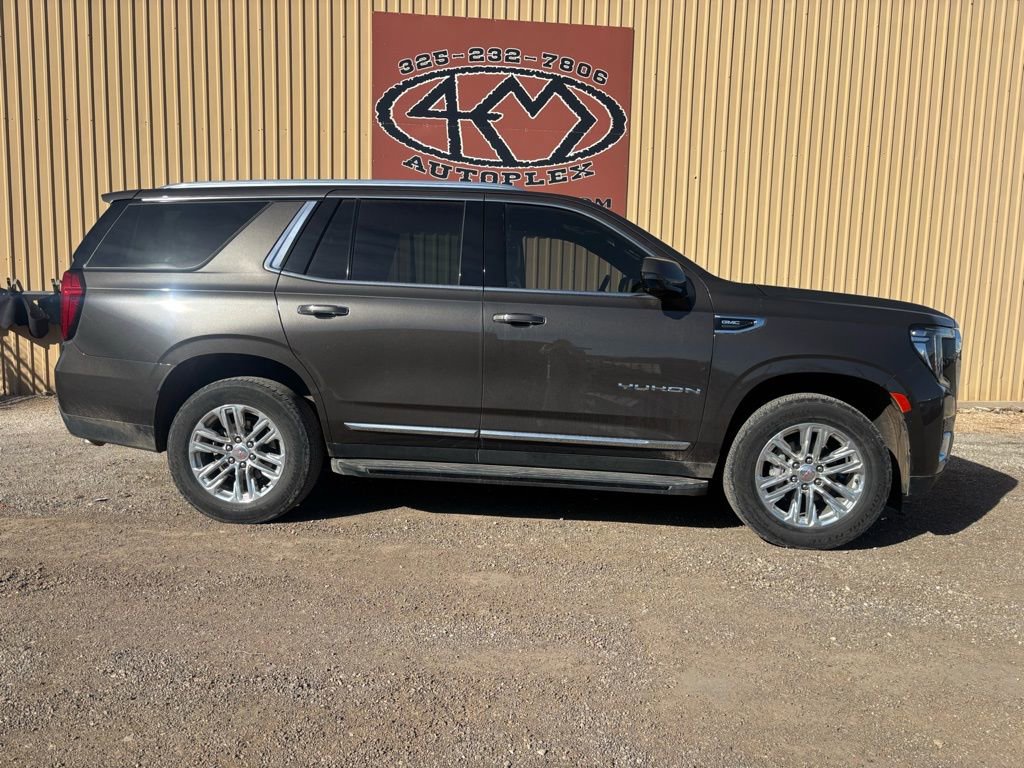 Used 2021 GMC Yukon SLT w/ SLT Luxury Package image 8