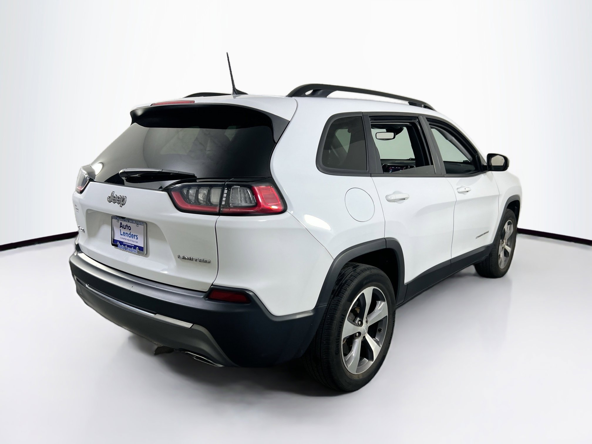 Used 2022 Jeep Cherokee Limited AWD/4WD image 5