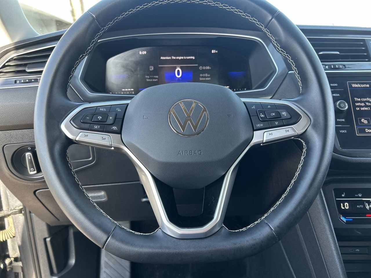 Certified 2023 Volkswagen Tiguan SE FWD image 19