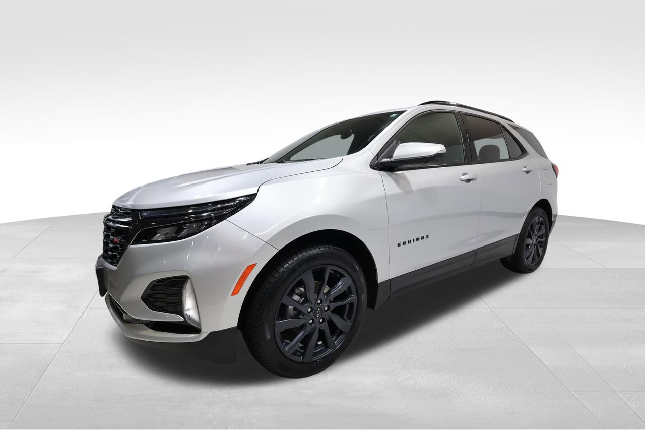 Used 2022 Chevrolet Equinox RS w/ Infotainment Package image 8