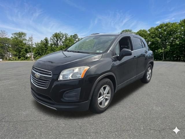 Used 2016 Chevrolet Trax LT w/ LT Convenience Package FWD image 4