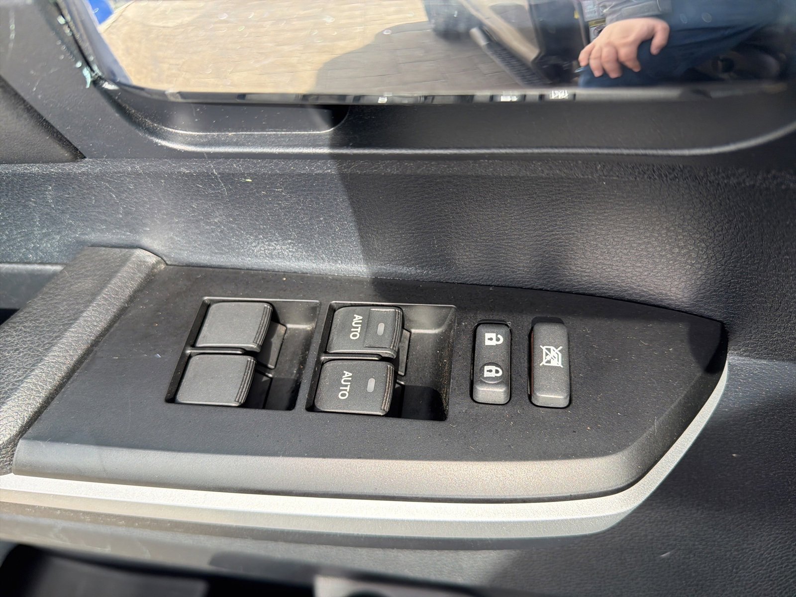 Used 2014 Toyota Tundra Platinum image 62