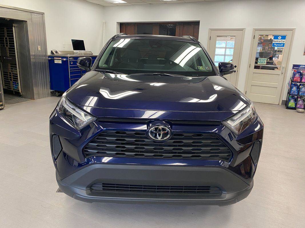 Used 2025 Toyota RAV4 XLE image 4