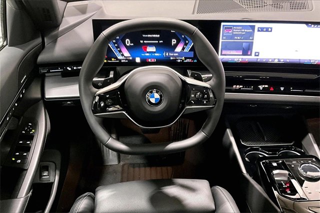 Used 2024 BMW 530i xDrive w/ Convenience Package image 5