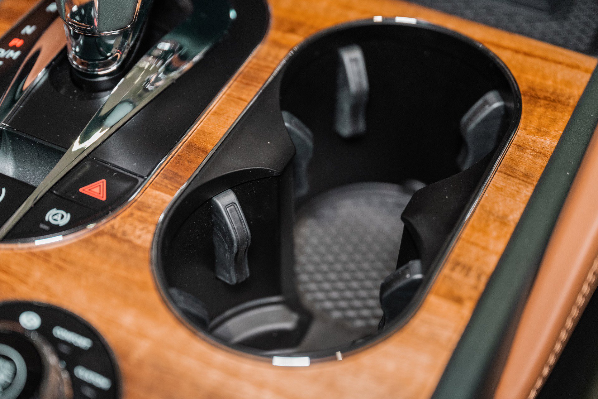 New 2025 Bentley Bentayga image 47