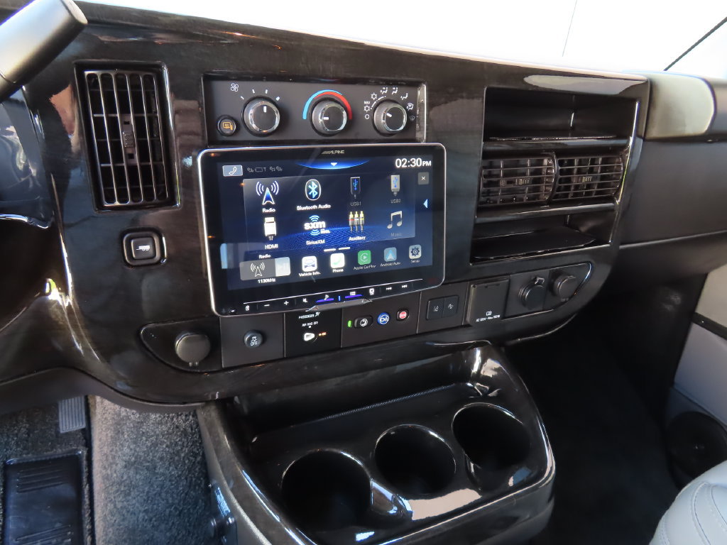 Used 2024 GMC Savana 2500 Extended w/ Driver Convenience Package RWD image 27