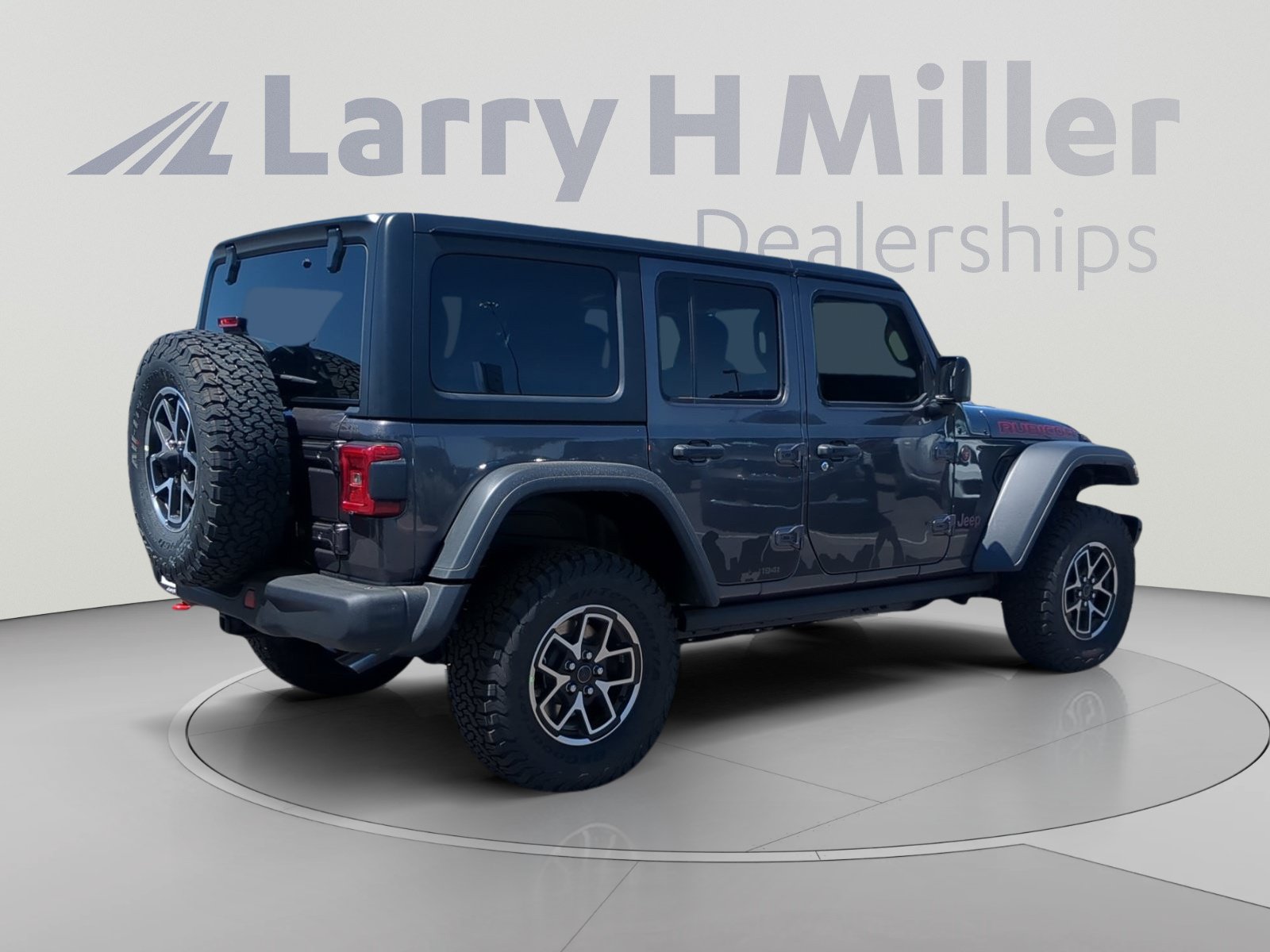New 2025 Jeep Wrangler Unlimited Rubicon w/ Steel Bumper Group AWD/4WD image 5