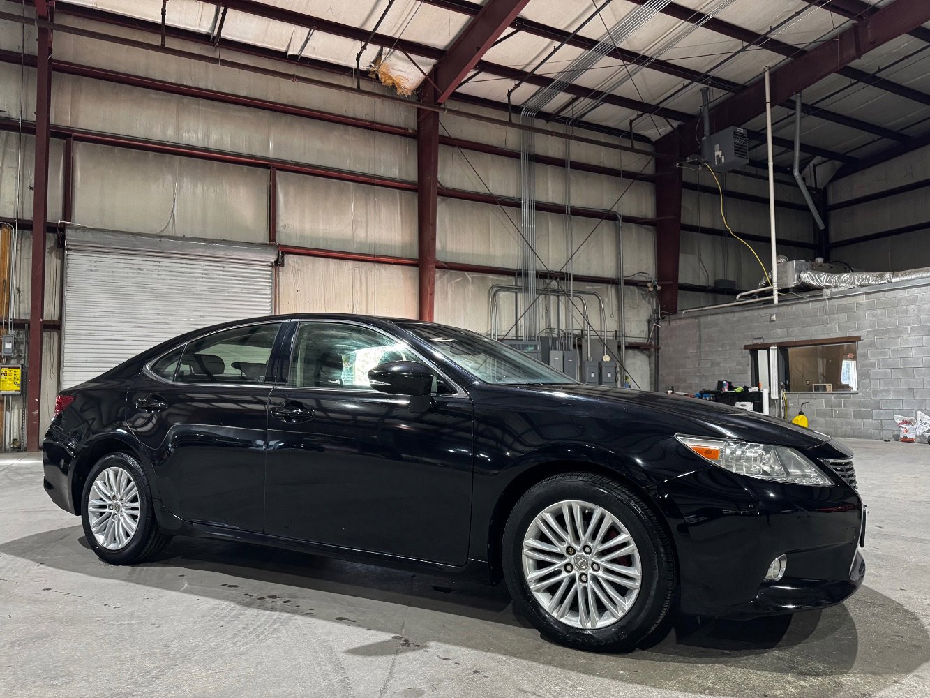 Used 2015 Lexus ES 350 Crafted Line image 3