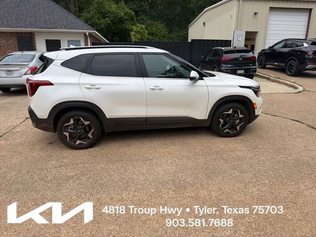 Used 2024 Kia Seltos EX AWD/4WD image 13