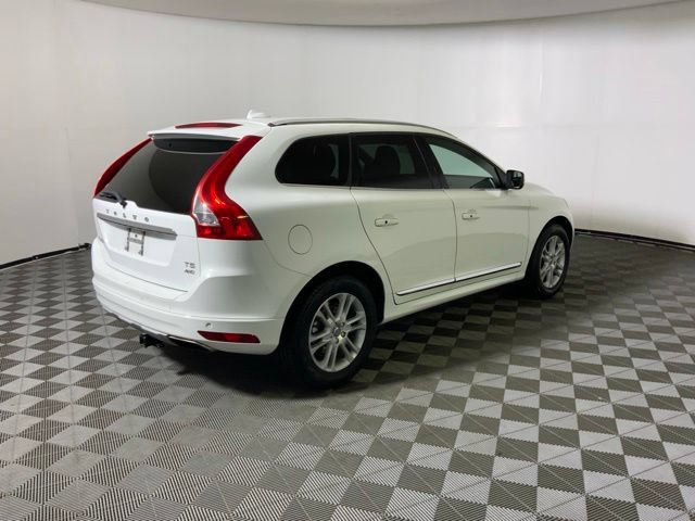 Used 2016 Volvo XC60 T5 Premier w/ Protection Package AWD/4WD image 6