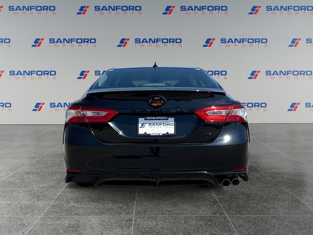 Used 2020 Toyota Camry SE image 4